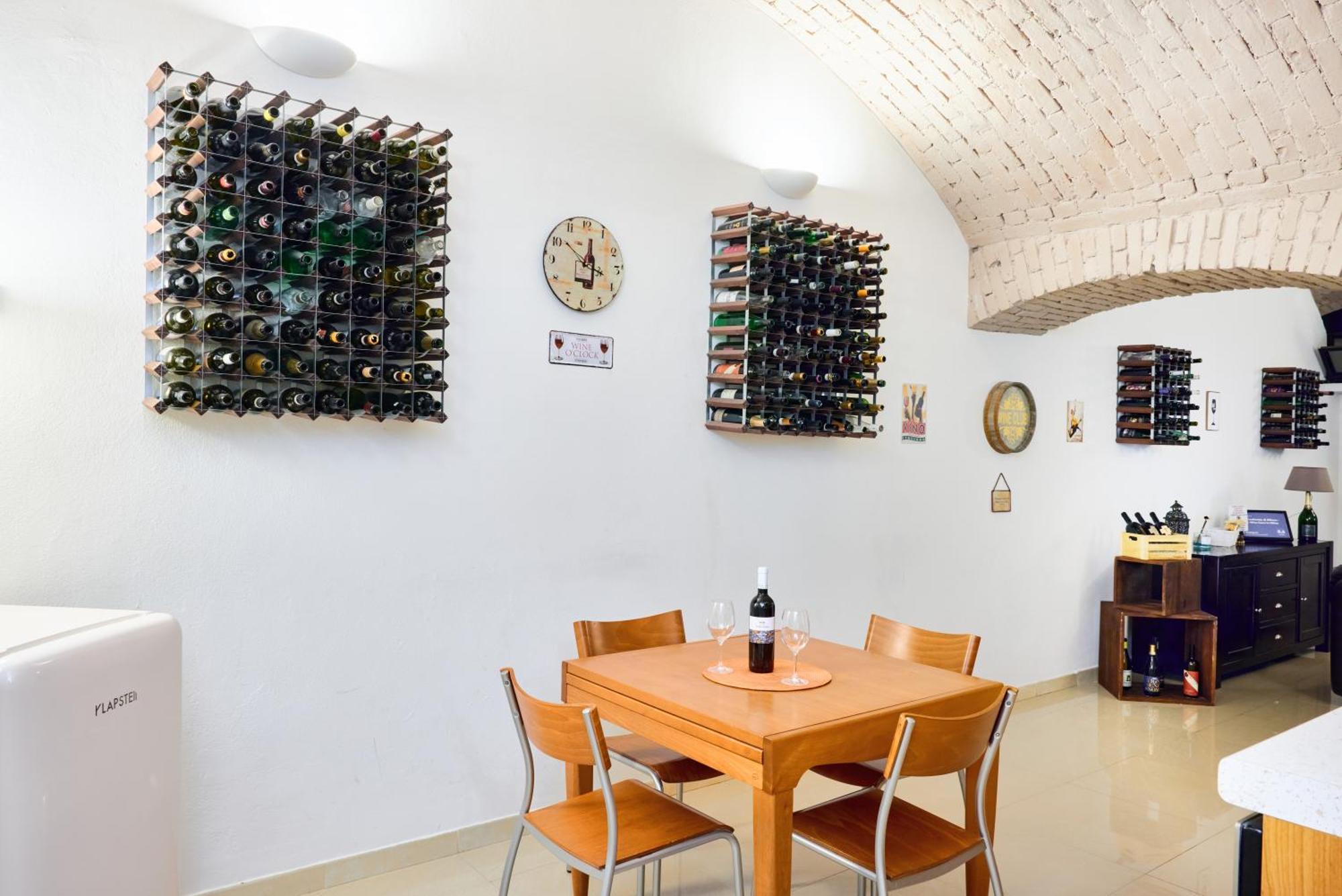 La Cantinetta Di - The Wine Cave In Milan, Huge 110sqm Next To Station Apartment Mailand