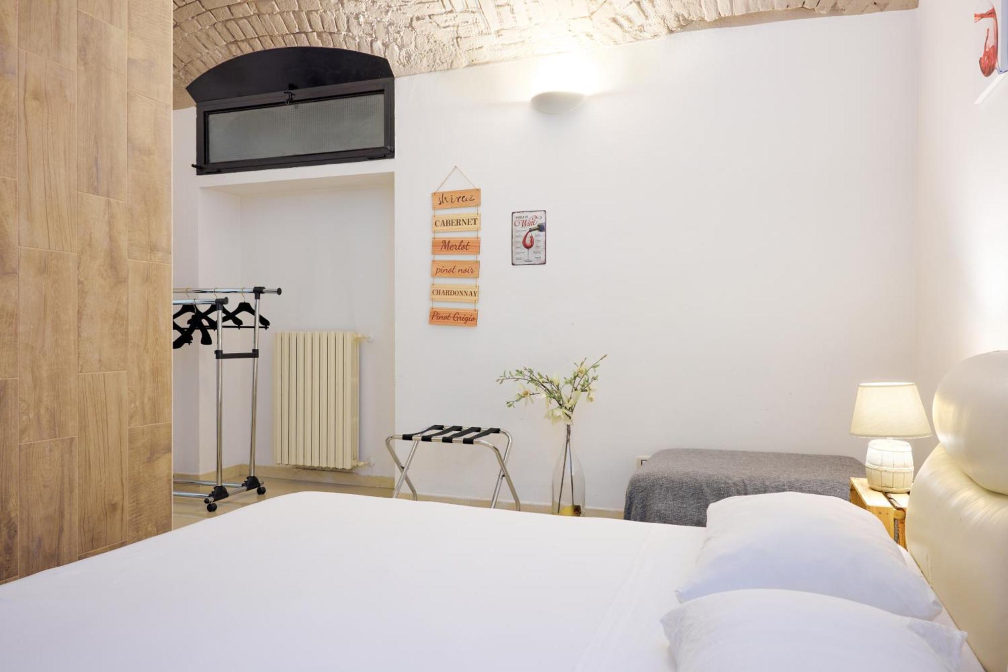 La Cantinetta Di - The Wine Cave In Milan, Huge 110sqm Next To Station * Milan